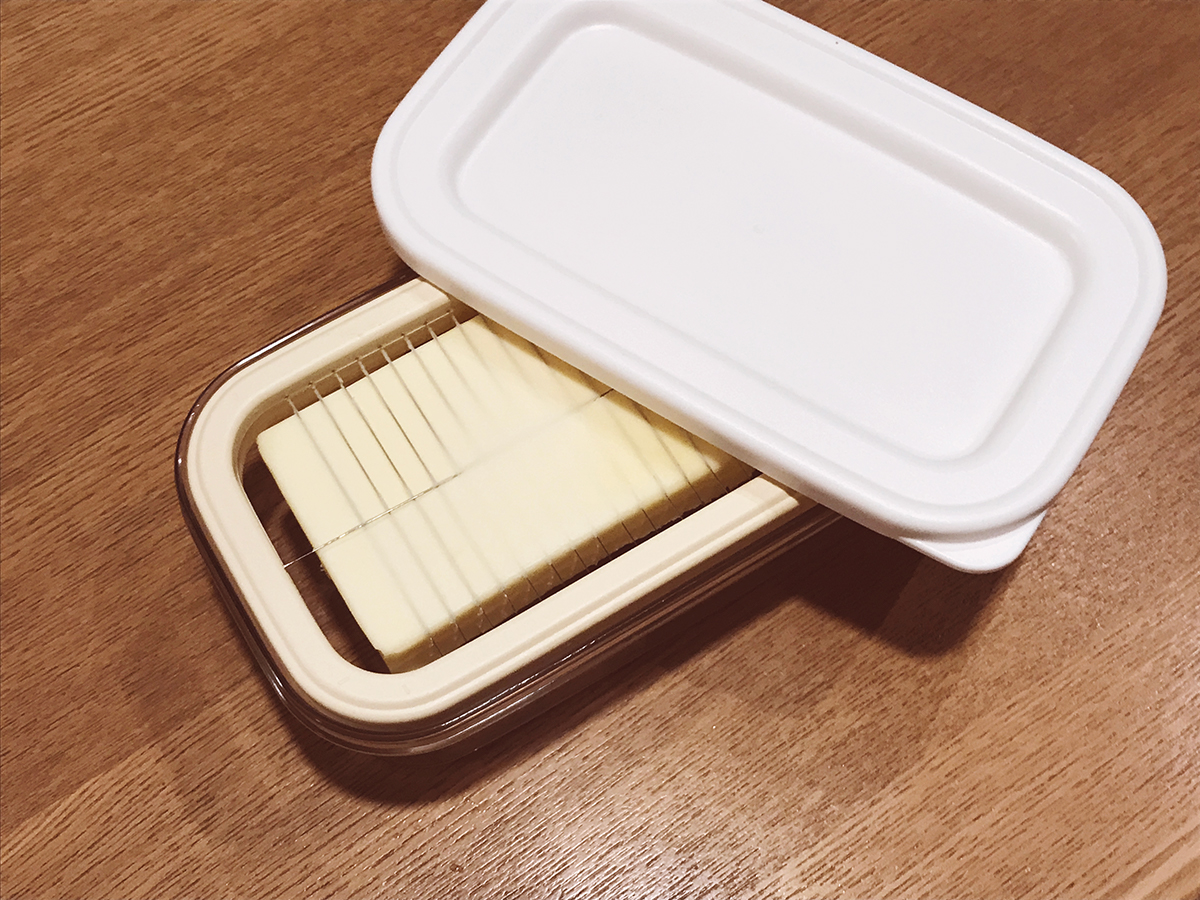 バターの取り回し方法に終止符を打つべく、「カットできちゃうバターケース」を買う