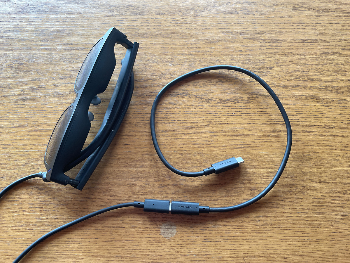 VITURE Beastを快適に使うため延長ケーブルとレンズフードを買う